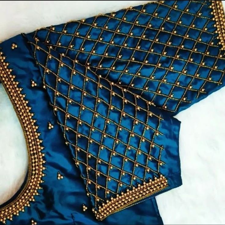 Modern floral pattern aari embroidery